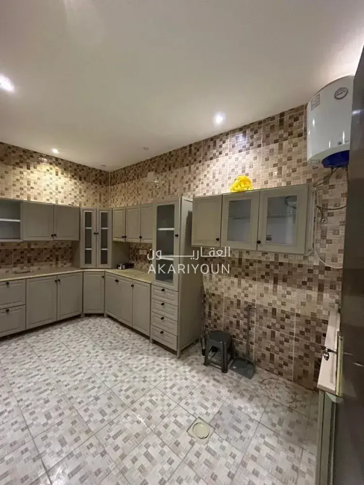 شقة للإيجار في حي النرجس